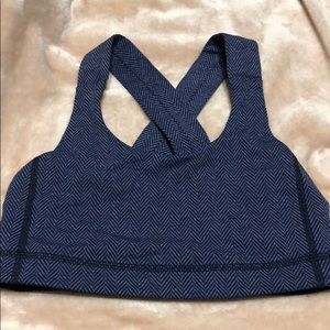 Lululemon sports bra